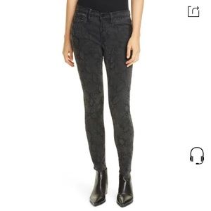 FRAME Le Skinny De Jeanne Snake Print Jeans In Tonal Python Size 27